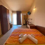 деника Penzion