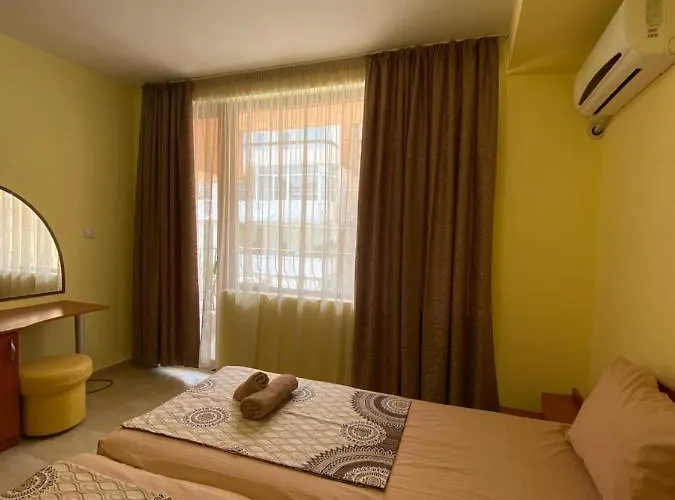 Maison d'hôtes деника 3*