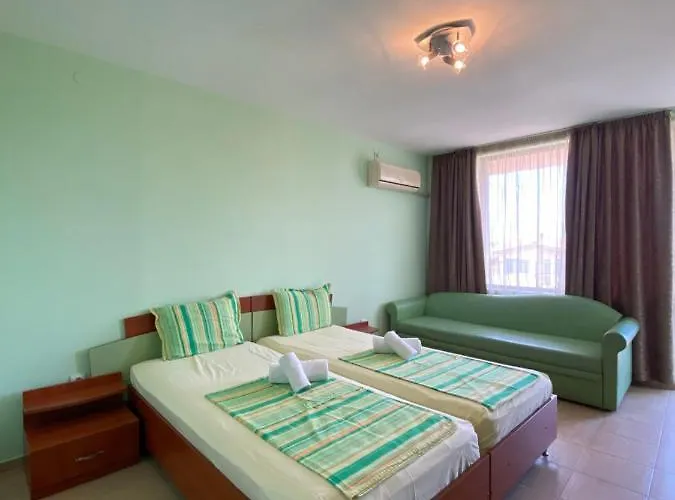 Maison d'hôtes деника 3*